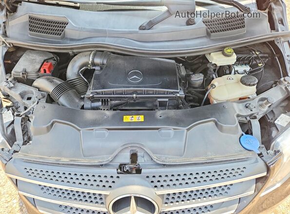 WD4PG2EE8J3499744 2018 MERCEDES-BENZ METRIS Black Widok komory silnika