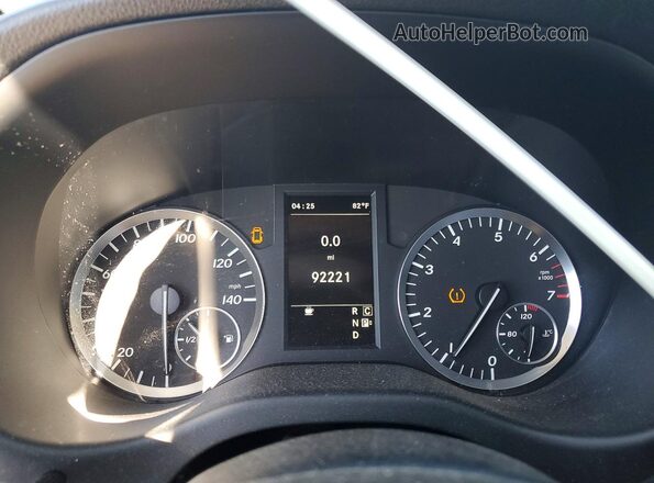 WD4PG2EEXG3132417 2016 MERCEDES-BENZ METRIS Black Instrument cluster view