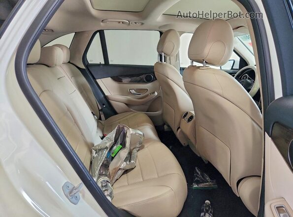 WDC0G4JB0GF051342 2016 MERCEDES-BENZ GLC-CLASS White Widok wnętrza z tyłu