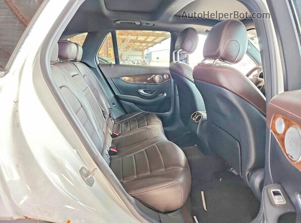 WDC0G4JB0HF134643 2017 MERCEDES-BENZ GLC-CLASS White Вид задньої частини салону