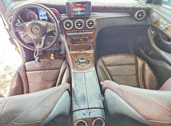 WDC0G4JB0HF134643 2017 MERCEDES-BENZ GLC-CLASS White Вид панелі приладів