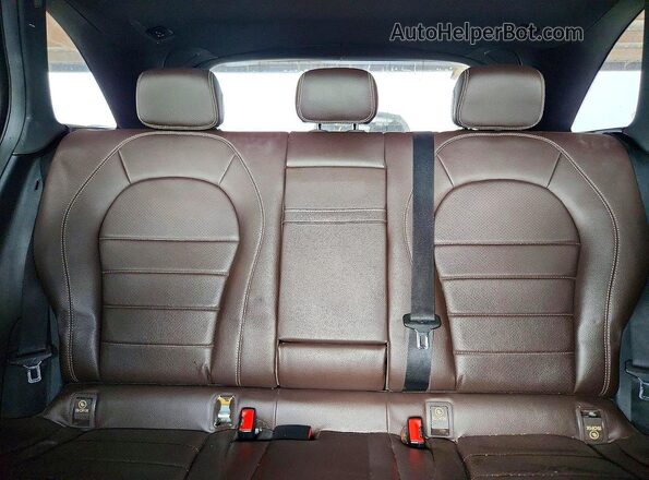 WDC0G4JB0HF134643 2017 MERCEDES-BENZ GLC-CLASS White Вид задніх сидінь