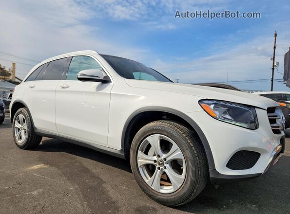 WDC0G4JB0JV080952 2018 MERCEDES-BENZ GLC-CLASS Белый Вид панели приборов