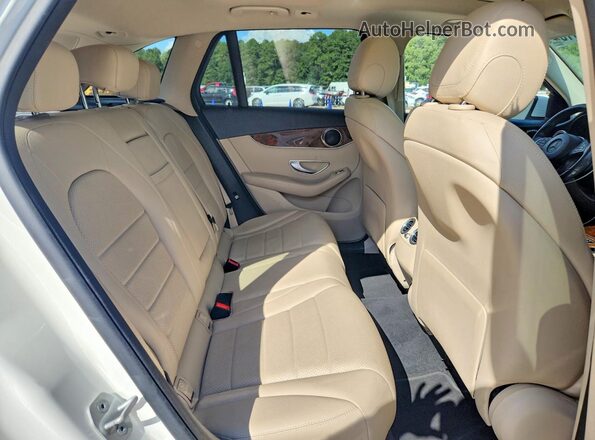 WDC0G4JB2GF018388 2016 MERCEDES-BENZ GLC-CLASS White Vista interior trasera