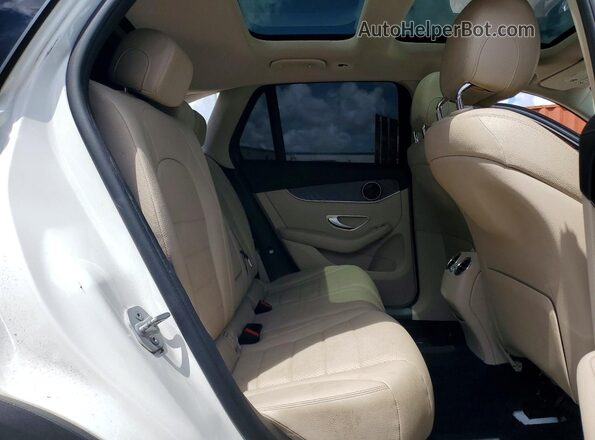 WDC0G4JB2GF060320 2016 MERCEDES-BENZ GLC-CLASS White Widok wnętrza z tyłu