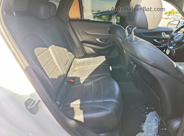 WDC0G4JB2HF271485 2017 MERCEDES-BENZ GLC-CLASS White Vista de los asientos traseros