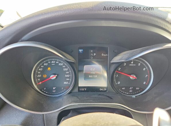 WDC0G4JB2HF271485 2017 MERCEDES-BENZ GLC-CLASS White Vista del cuadro de instrumentos