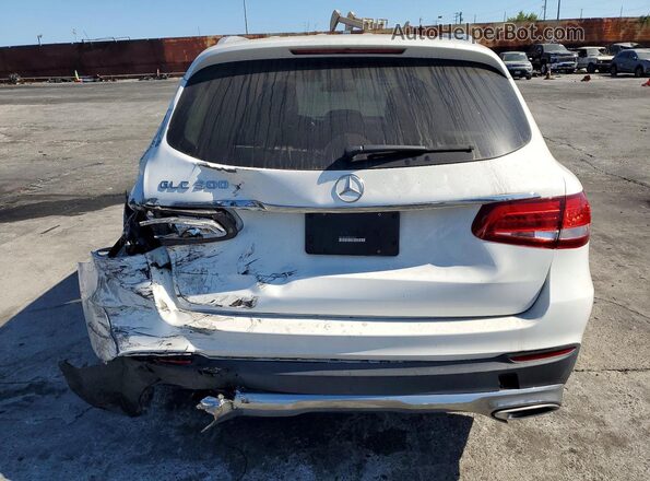 WDC0G4JB4HF189824 2017 MERCEDES-BENZ GLC-CLASS White Widok z tyłu