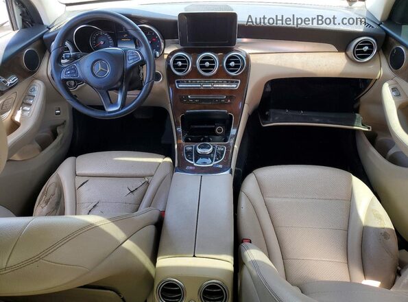 WDC0G4JB4HF195879 2017 MERCEDES-BENZ GLC-CLASS White Widok deski rozdzielczej