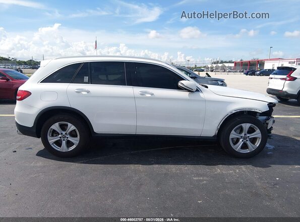 WDC0G4JB4JV082560 2018 MERCEDES-BENZ GLC 300 Beige Rear interior view