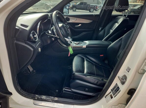 WDC0G4JB4KF546233 2019 MERCEDES-BENZ GLC-CLASS White Vista interior delantera