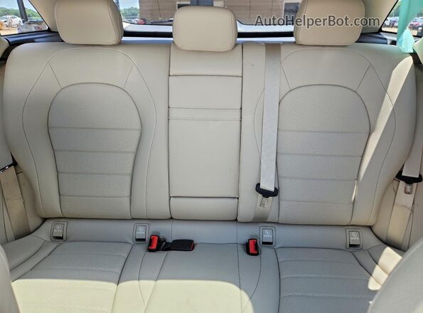 WDC0G4JB4KF612506 2019 MERCEDES-BENZ GLC-CLASS White Rear seats view