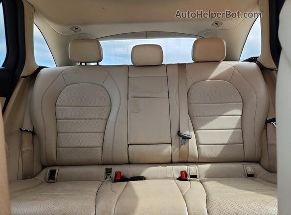 WDC0G4JB4KV155041 2019 MERCEDES-BENZ GLC-CLASS Silver Widok tylnych siedzeń