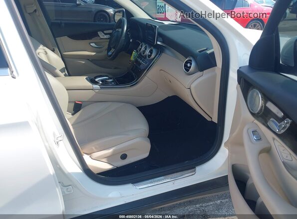 WDC0G4JB6GF009192 2016 MERCEDES-BENZ GLC 300 White Vista interior delantera