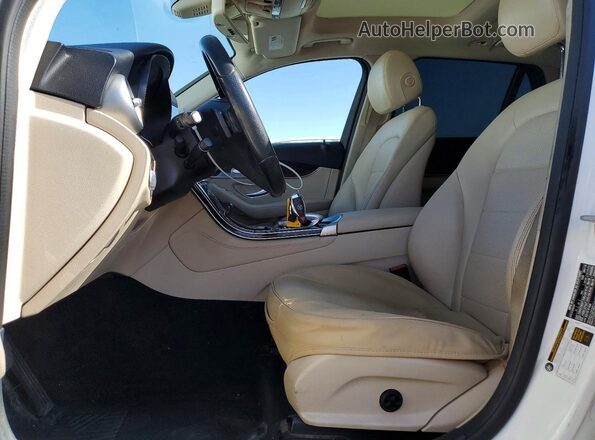 WDC0G4JB6GF016532 2016 MERCEDES-BENZ GLC-CLASS White Widok wnętrza z przodu
