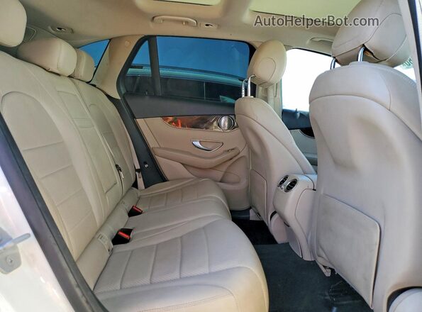 WDC0G4JB6GF016532 2016 MERCEDES-BENZ GLC-CLASS White Widok wnętrza z tyłu