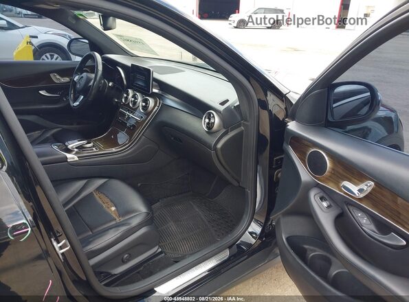 WDC0G4JB6HF117300 2017 MERCEDES-BENZ GLC-CLASS Black წინა სალონის ხედი