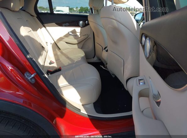 WDC0G4JB6JV018746 2018 MERCEDES-BENZ GLC 300 Red VIN կոդի պիտակի տեսք