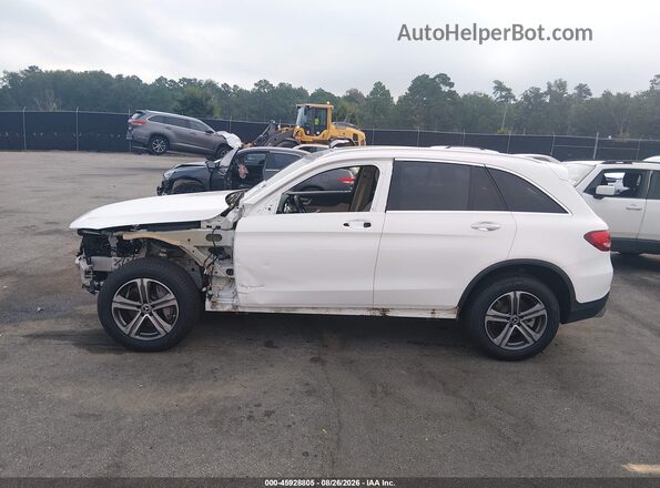 WDC0G4JB6JV025907 2018 MERCEDES-BENZ GLC 300 White 360 interior view