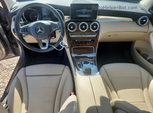 WDC0G4JB7HF141170 2017 MERCEDES-BENZ GLC-CLASS Gray Vista del salpicadero