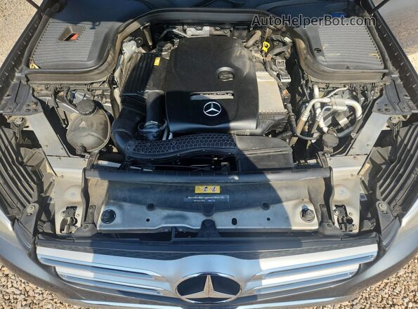 WDC0G4JB7HF141170 2017 MERCEDES-BENZ GLC-CLASS Gray Vista del compartimento del motor