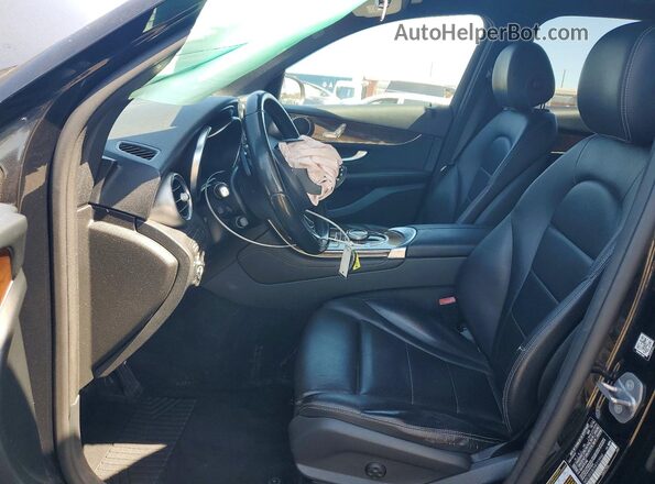 WDC0G4JB7HF213968 2017 MERCEDES-BENZ GLC-CLASS Черный Вид салона спереди