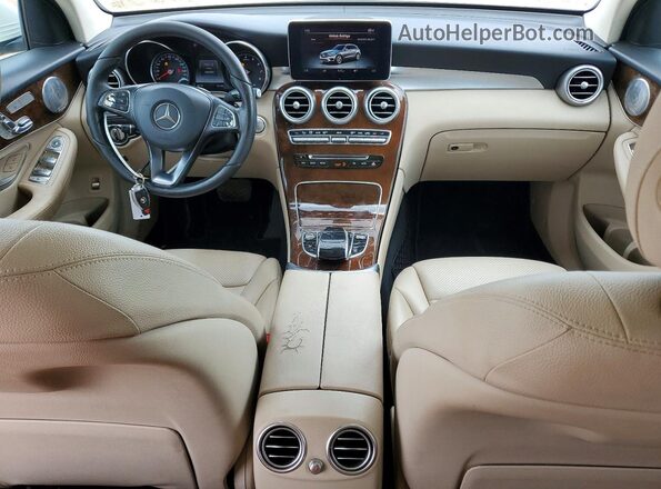 WDC0G4JB7HV010522 2017 MERCEDES-BENZ GLC-CLASS White Widok deski rozdzielczej