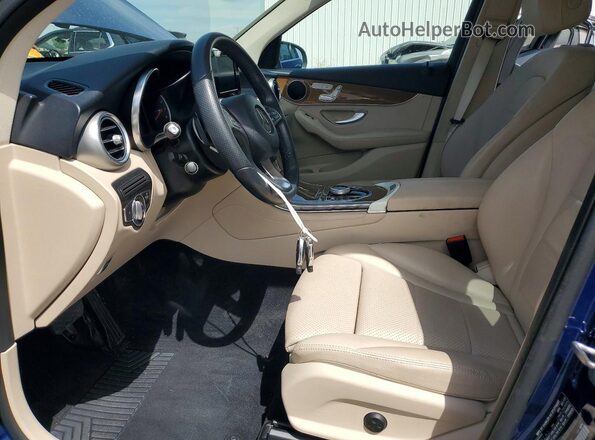 WDC0G4JB7JV022000 2018 MERCEDES-BENZ GLC-CLASS Blue Vista interior delantera