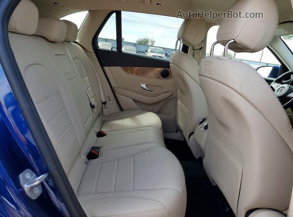 WDC0G4JB7JV022000 2018 MERCEDES-BENZ GLC-CLASS Blue Vista interior trasera