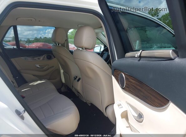 WDC0G4JB8GF100335 2016 MERCEDES-BENZ GLC 300 White VIN կոդի պիտակի տեսք