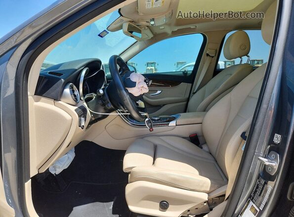 WDC0G4JB8JV060867 2018 MERCEDES-BENZ GLC-CLASS Gray Вид салону спереду