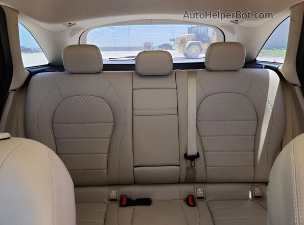 WDC0G4JB8JV060867 2018 MERCEDES-BENZ GLC-CLASS Gray Вид задніх сидінь