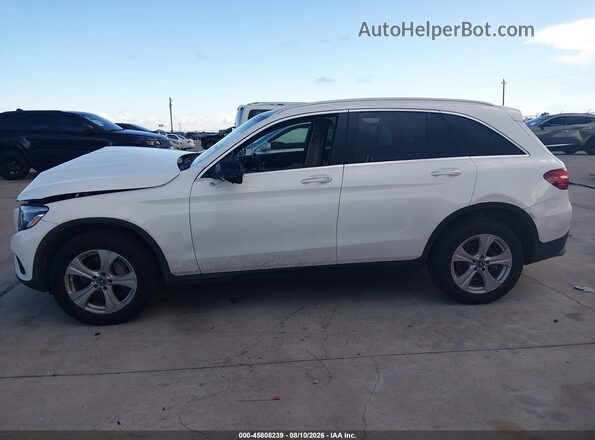 WDC0G4JB8JV113955 2018 MERCEDES-BENZ GLC 300 White Widok wnętrza 360 stopni