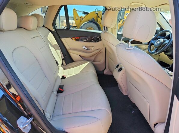 WDC0G4JB9GF102823 2016 MERCEDES-BENZ GLC-CLASS Black Вид задньої частини салону