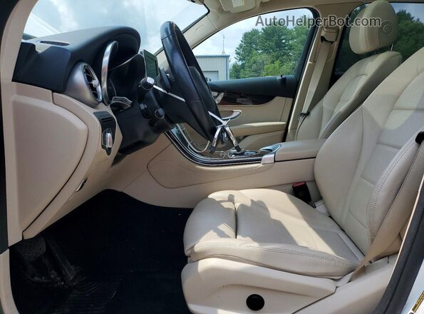 WDC0G4KB0KV155357 2019 MERCEDES-BENZ GLC-CLASS White Вид салону спереду