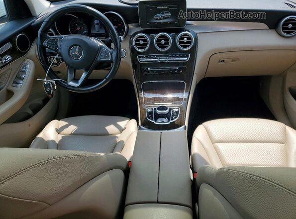 WDC0G4KB0KV155357 2019 MERCEDES-BENZ GLC-CLASS White Вид панелі приладів