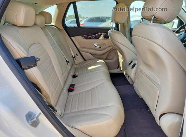 WDC0G4KB1GF071145 2016 MERCEDES-BENZ GLC-CLASS White Widok tylnych siedzeń
