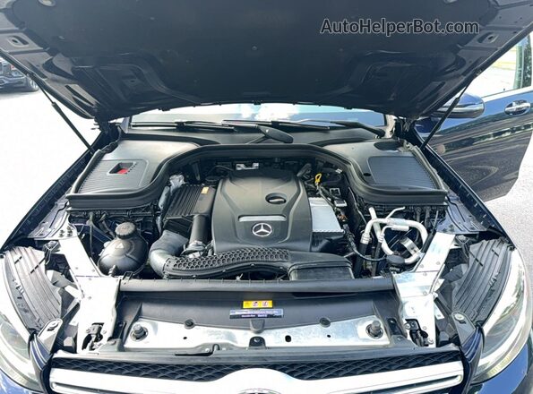 WDC0G4KB2HF160160 2017 MERCEDES-BENZ GLC-CLASS Blue Front interior view