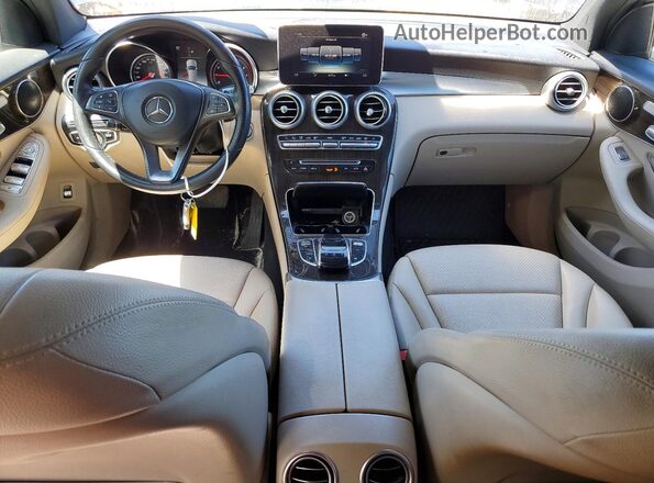 WDC0G4KB2JV107051 2018 MERCEDES-BENZ GLC-CLASS Blue Vista del salpicadero