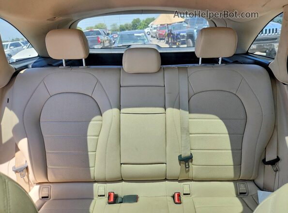 WDC0G4KB3JV059026 2018 MERCEDES-BENZ GLC-CLASS White Հետևի նստատեղերի տեսք