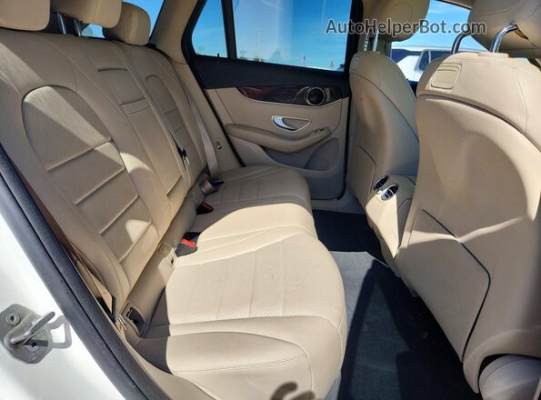WDC0G4KB4JV061576 2018 MERCEDES-BENZ GLC-CLASS White Rear interior view