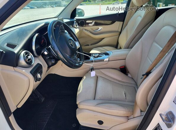 WDC0G4KB4JV061576 2018 MERCEDES-BENZ GLC-CLASS White Front interior view