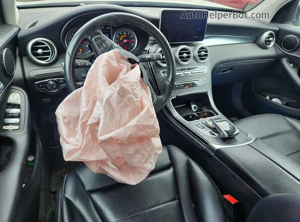 WDC0G4KB6GF086577 2016 MERCEDES-BENZ GLC-CLASS Charcoal Вид панелі приладів