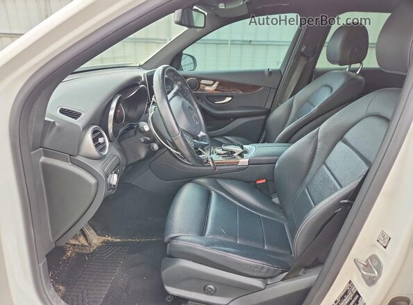 WDC0G4KB6HF114847 2017 MERCEDES-BENZ GLC-CLASS White Widok wnętrza z przodu