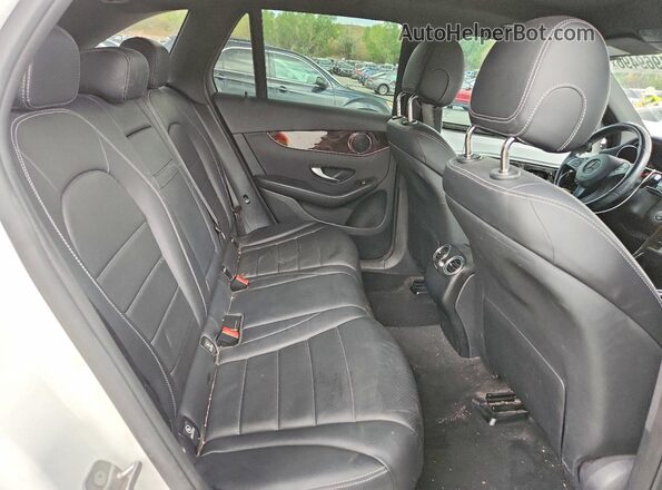 WDC0G4KB6HF114847 2017 MERCEDES-BENZ GLC-CLASS White Widok wnętrza z tyłu