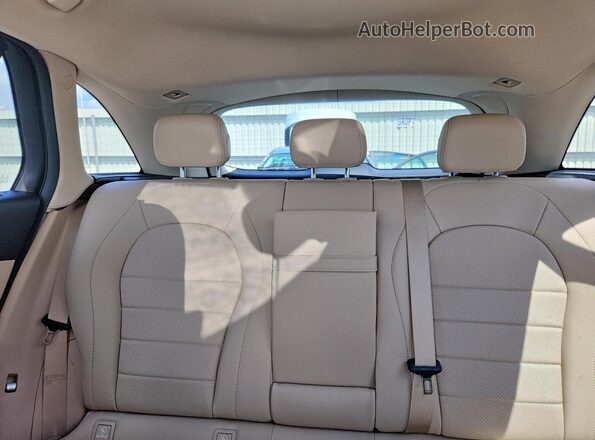 WDC0G4KB6JV035626 2018 MERCEDES-BENZ GLC-CLASS Silver Vista de los asientos traseros