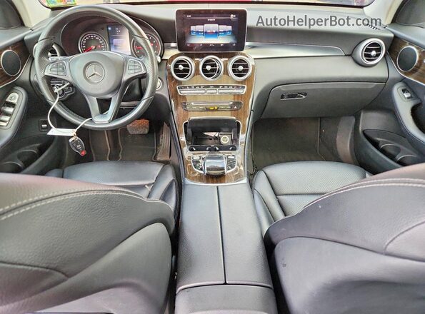 WDC0G4KB7GF061767 2016 MERCEDES-BENZ GLC-CLASS Red Vista del salpicadero