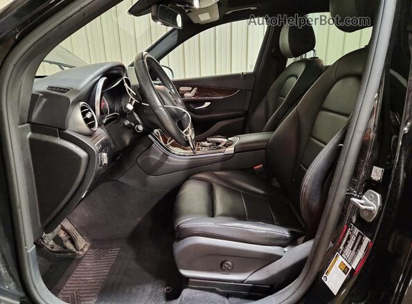 WDC0G4KB7HV006551 2017 MERCEDES-BENZ GLC-CLASS Black Vista interior delantera