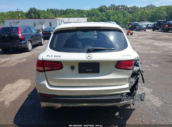 WDC0G4KB7JV028166 2018 MERCEDES-BENZ GLC 300 White 