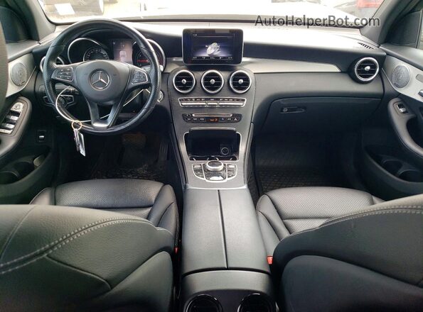 WDC0G4KB7KV143349 2019 MERCEDES-BENZ GLC-CLASS Silver Vista del salpicadero